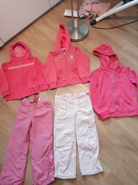 2x oteplovacky+ 3x mikiny s kapucnou cena spolu, 104–116