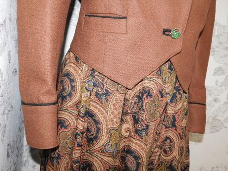 Luxusny vlneny kroj, 40