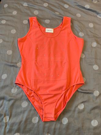 Body s kamienkami, m