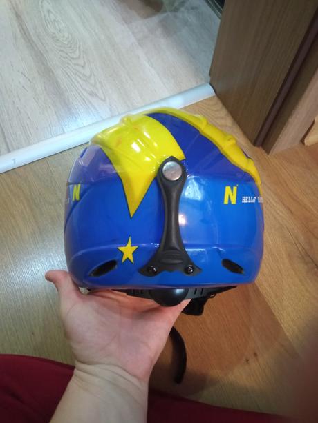 Prilba na zimné športy, s