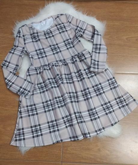 Karované šatky, 134