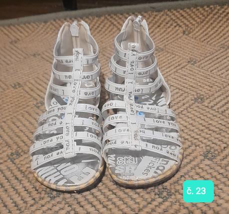 Sandálky, 23