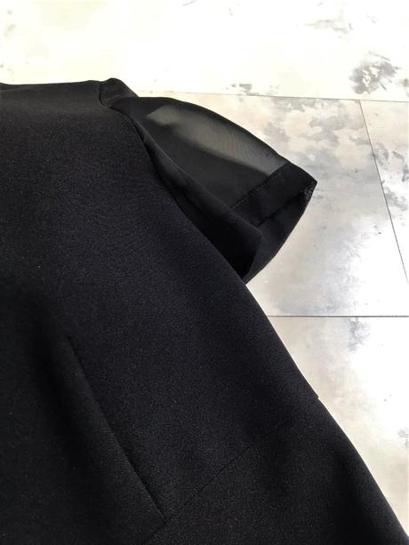 Zaujímavé šaty, s