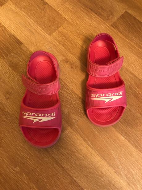 Sandalky na plaz po 1 dietati, 30