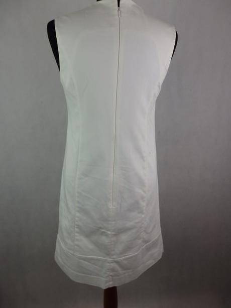 Kvalitné biele šaty, 36