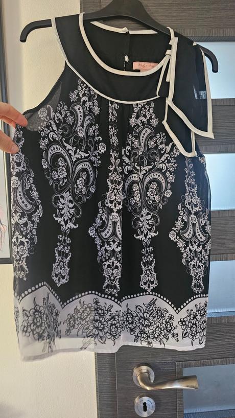 Krásny elegantný top bez rukávov, l