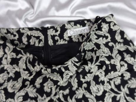 Luxusný vintage kostým, 42