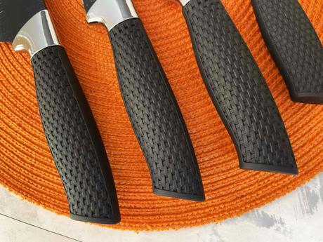 Kvalitné nože 6 ks,