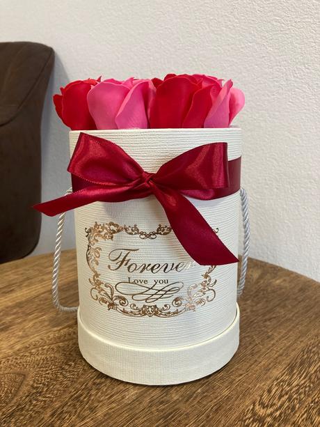 Darčekový box z mydlových ruží, 