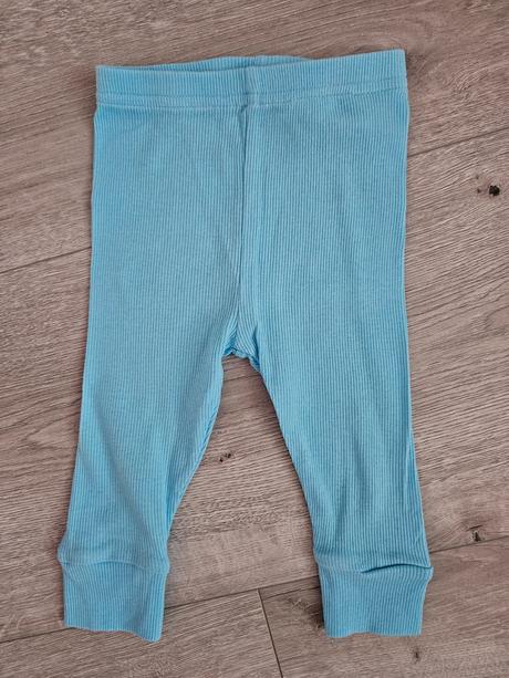 Tenšie tepláčiky legínky 68, sinsay,74