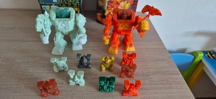 Ľadový a lávový robot eldrador mini creatures,