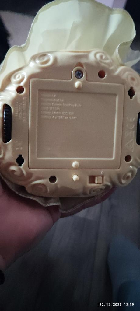 Tancujúca hrajúca bábika, 