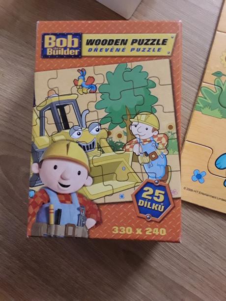 Drevené puzzle bob staviteľ,