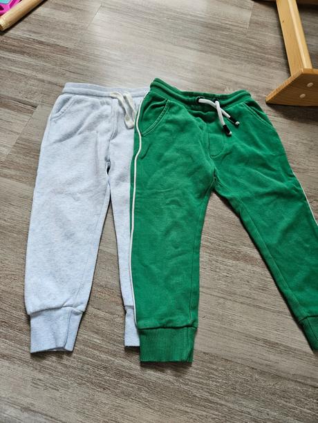 Teplaky, reserved,98