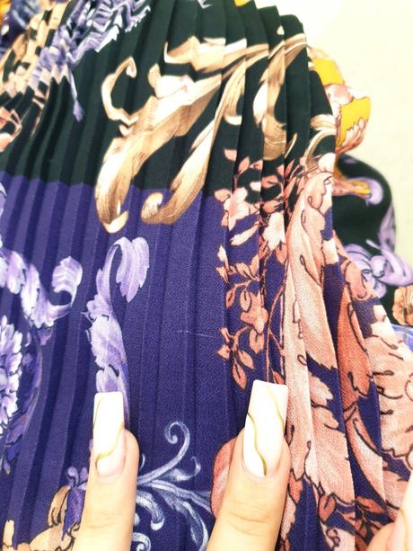 Vzorované šaty s, s