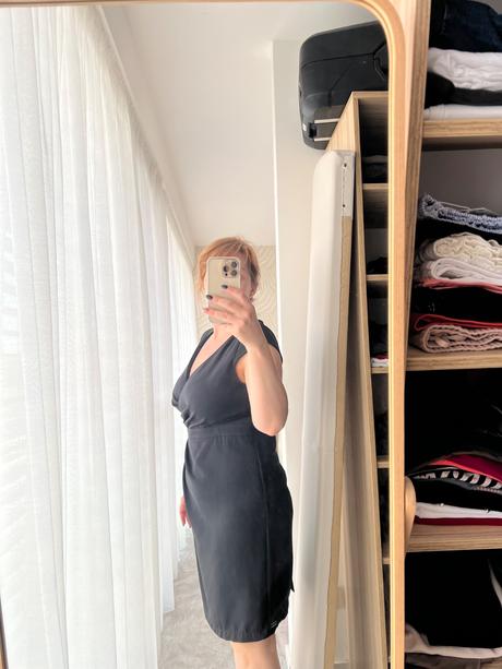 Čierne elegantne saty, 42