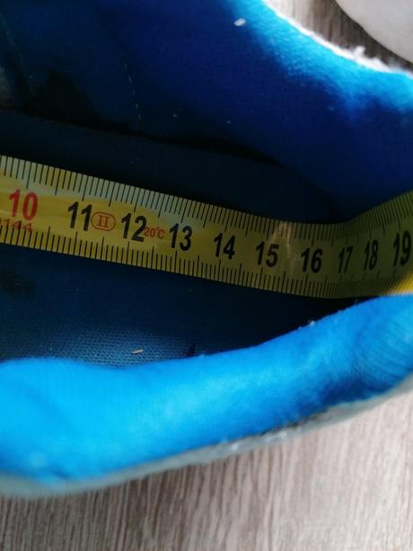 Dvoje tenisky, adidas,26