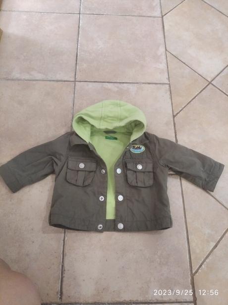 Krasna chlapčenská bundicka, benetton,68