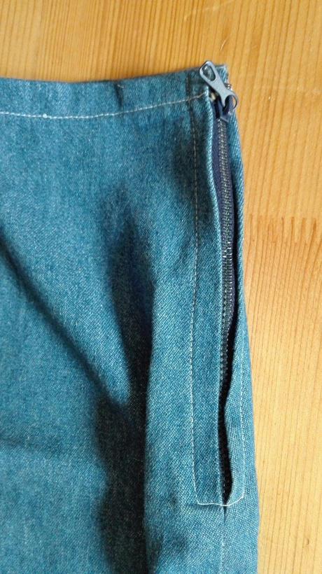 Riflová sukňa, amisu,38