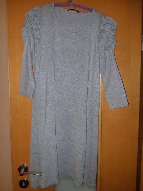 Šaty s nariasenými rukávmi, stradivarius,l