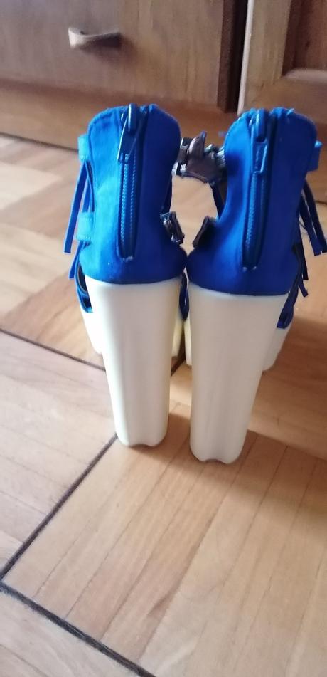 Extravagantné dámske sandály na platforme, 37