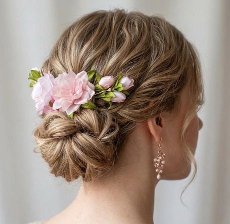 Romantický hrebienok do vlasov, 