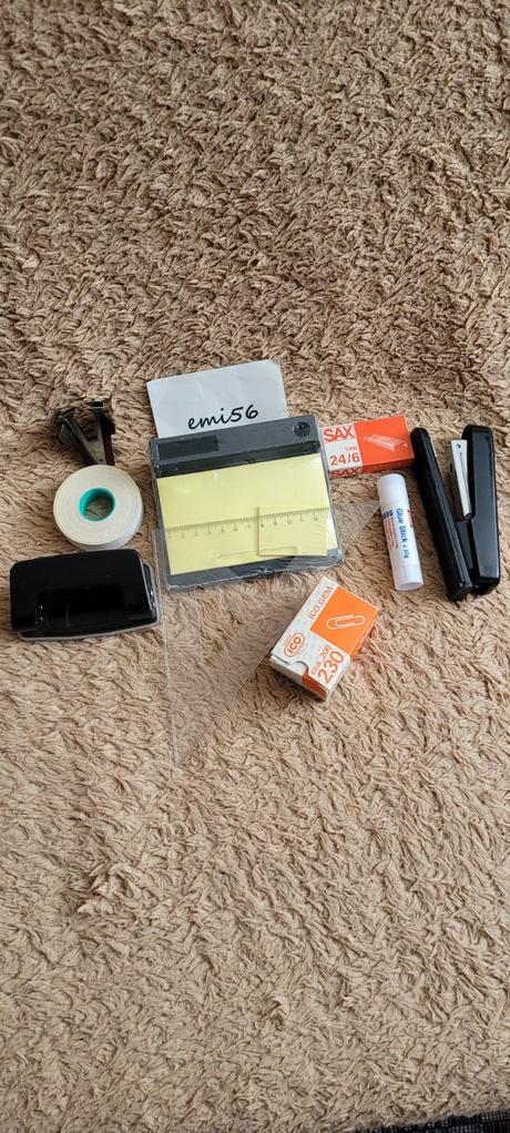 Kancelárske potreby,