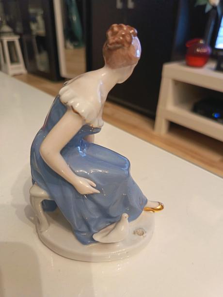 Royal dux soška popoluška, 