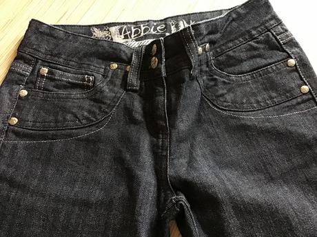 Tristvrtaky abbie, 38