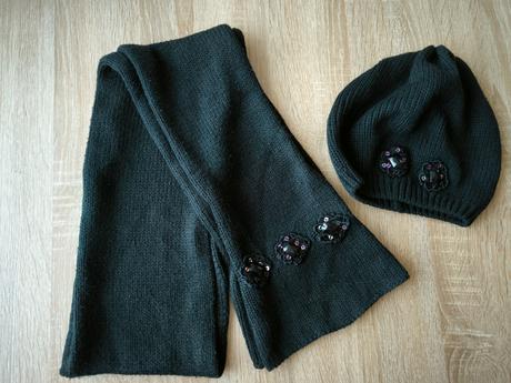 Dámska čiapka a šál oriflame,