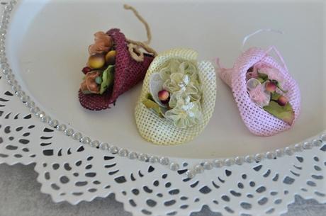 3x dekoračný kvet,