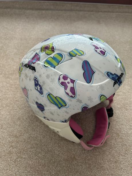 Lyžiarska prilba  veľ. 54-58, alpina sports