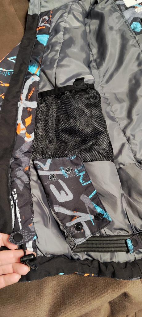 Lyžiarska bunda 146, quiksilver,146