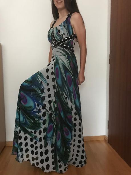 Spoločenské šaty, 36