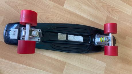 Čierny pennyboard, 