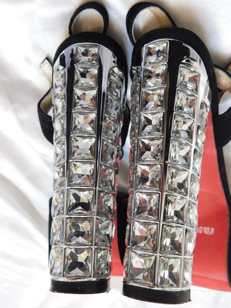 Luxusne velmi pekne sandale, 38