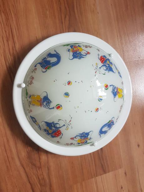 Väčšia stropnica/svietidlo/svetlo/luster/lampa, 