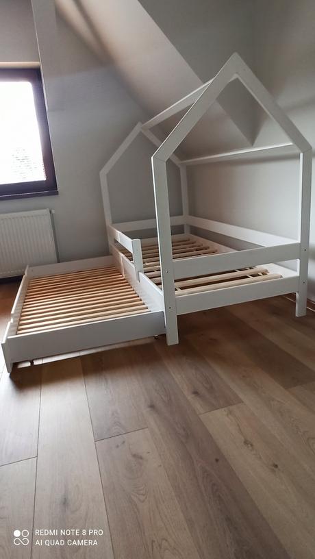 Detská drevená posteľ s prístelkou, šírka (cm): 80,dĺžka (cm): 180