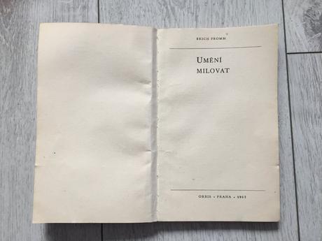 Kniha umení milovat 1967,