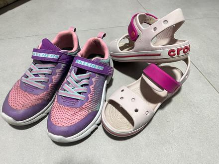 Na suchý zips, skechers,33