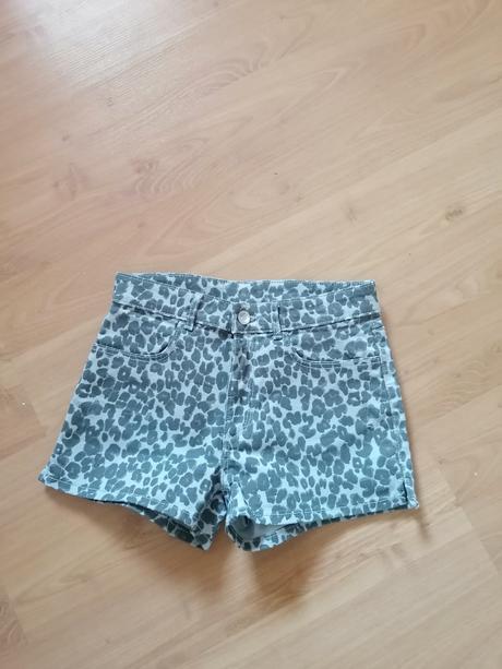 Kraťasy, h&m,152