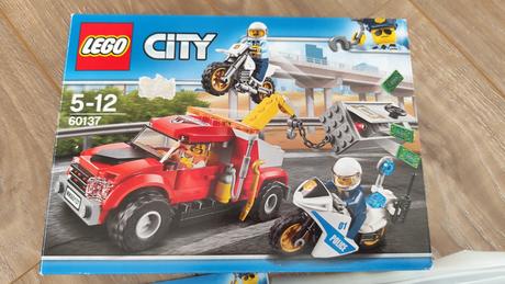 Lego city 60137, 