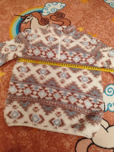 Teplý svetrík, 134