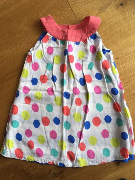 Úžasné, obojstranné šaty, 92