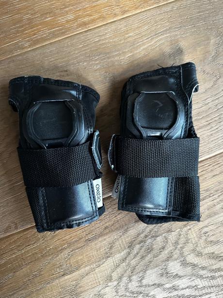 Chrániče zápästia m fit500,