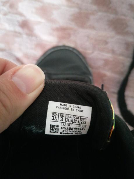 Predám krásne botasky, reebok,34