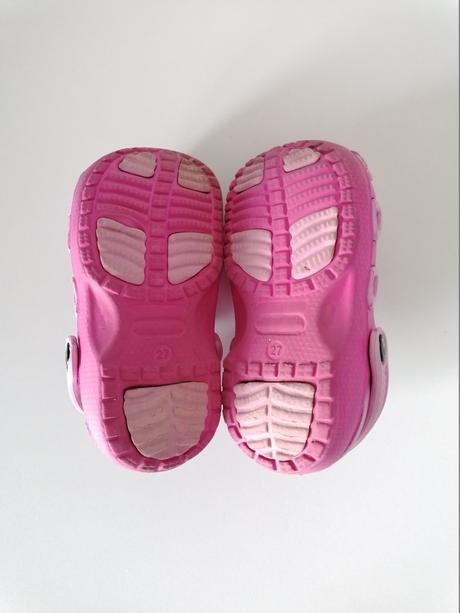 Crocsy "jednorožec", 27