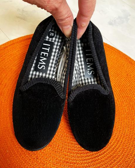 Zamatové papučky, items,28