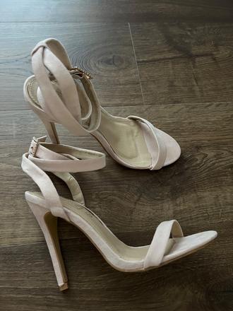 Púdtovo ružové sandále, 40