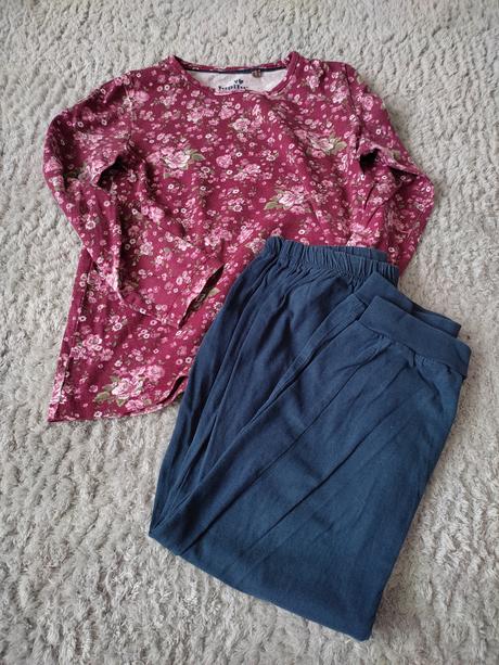 Pyžamo,5-6r, lupilu,116